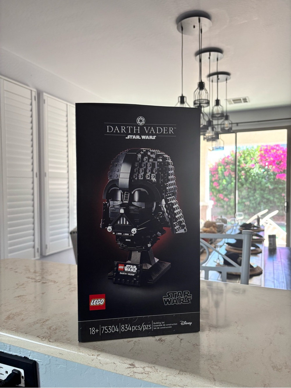 LEGO  #75304 Star Wars Darth Vader Helmet  Sealed RETIRED